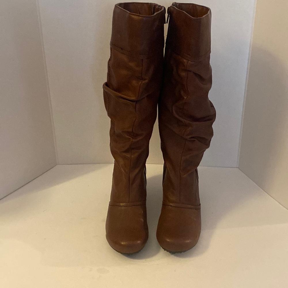 - Bare Traps Trudy Brown Boots Tall Healed
